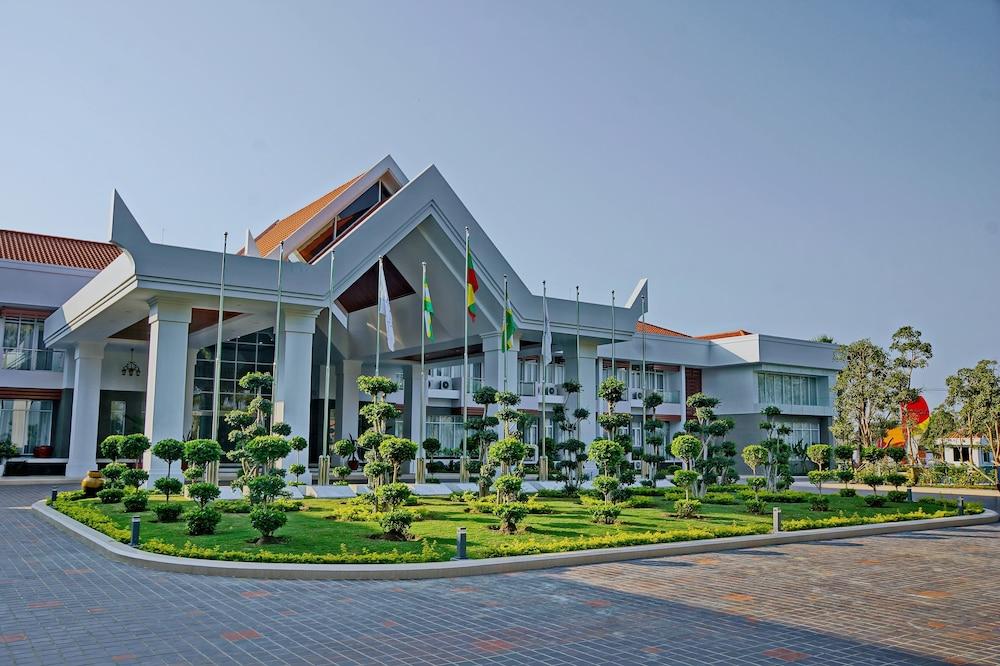Hotel The Regency Bagan