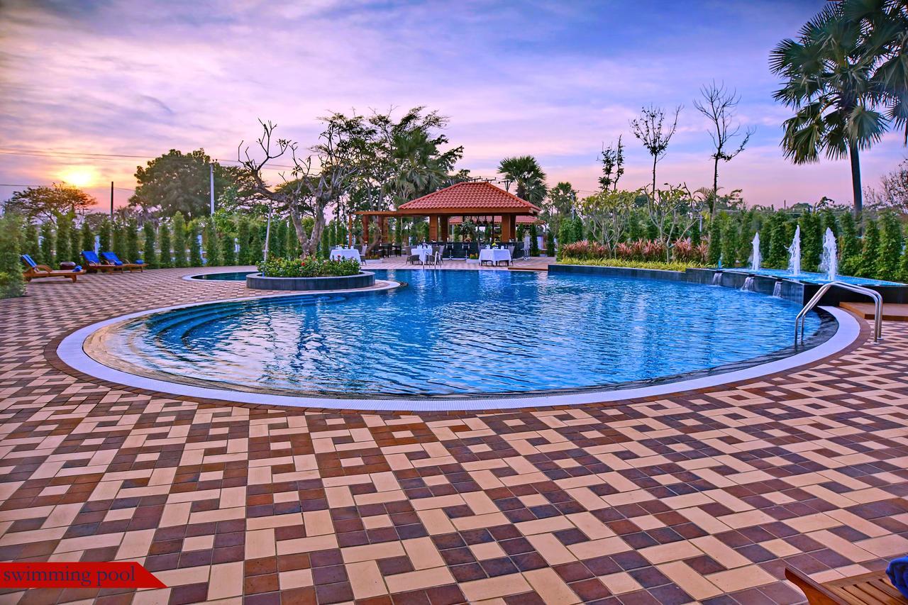 Hotel The Regency 4*