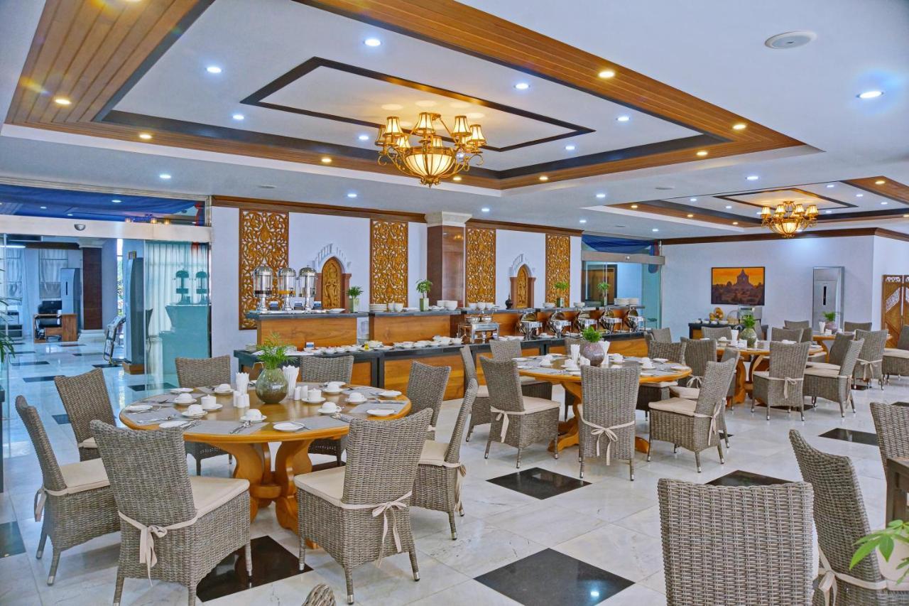 Hotel The Regency